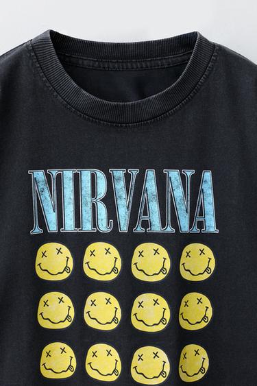 CAMISETA EFECTO LAVADO NIRVANA ® - Gris antracita de Zara