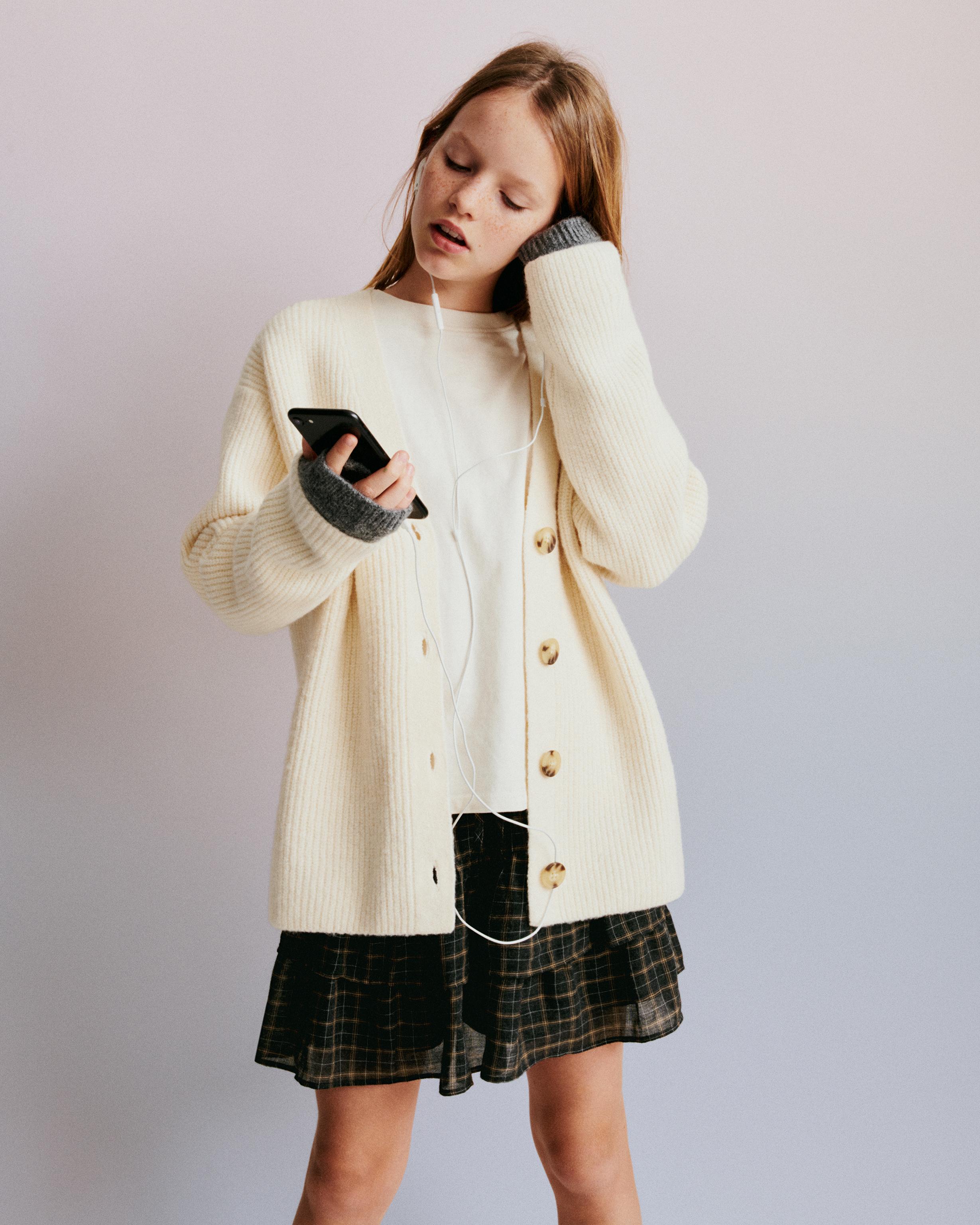 Zara store girls jumpers