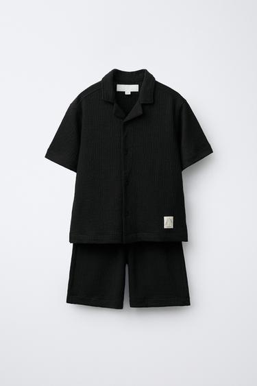 CONJUNTO CAMISA BOWLNG Y BERMUDA TEXTURA ETIQUETA - Negro de Zara - Imagen 0