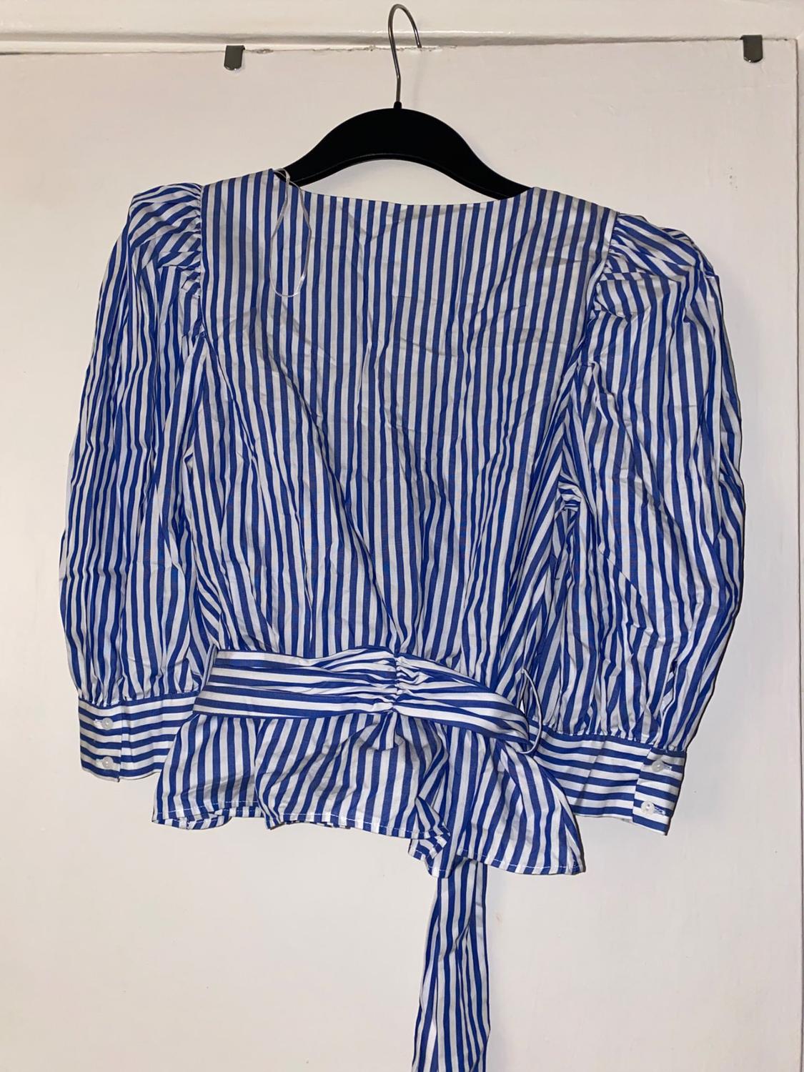 STRIPED TOP WITH BEJEWELLED BELT - Image 3
