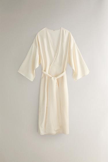 PLAIN SATEEN ROBE - Crudo de Zara - Imagen 0