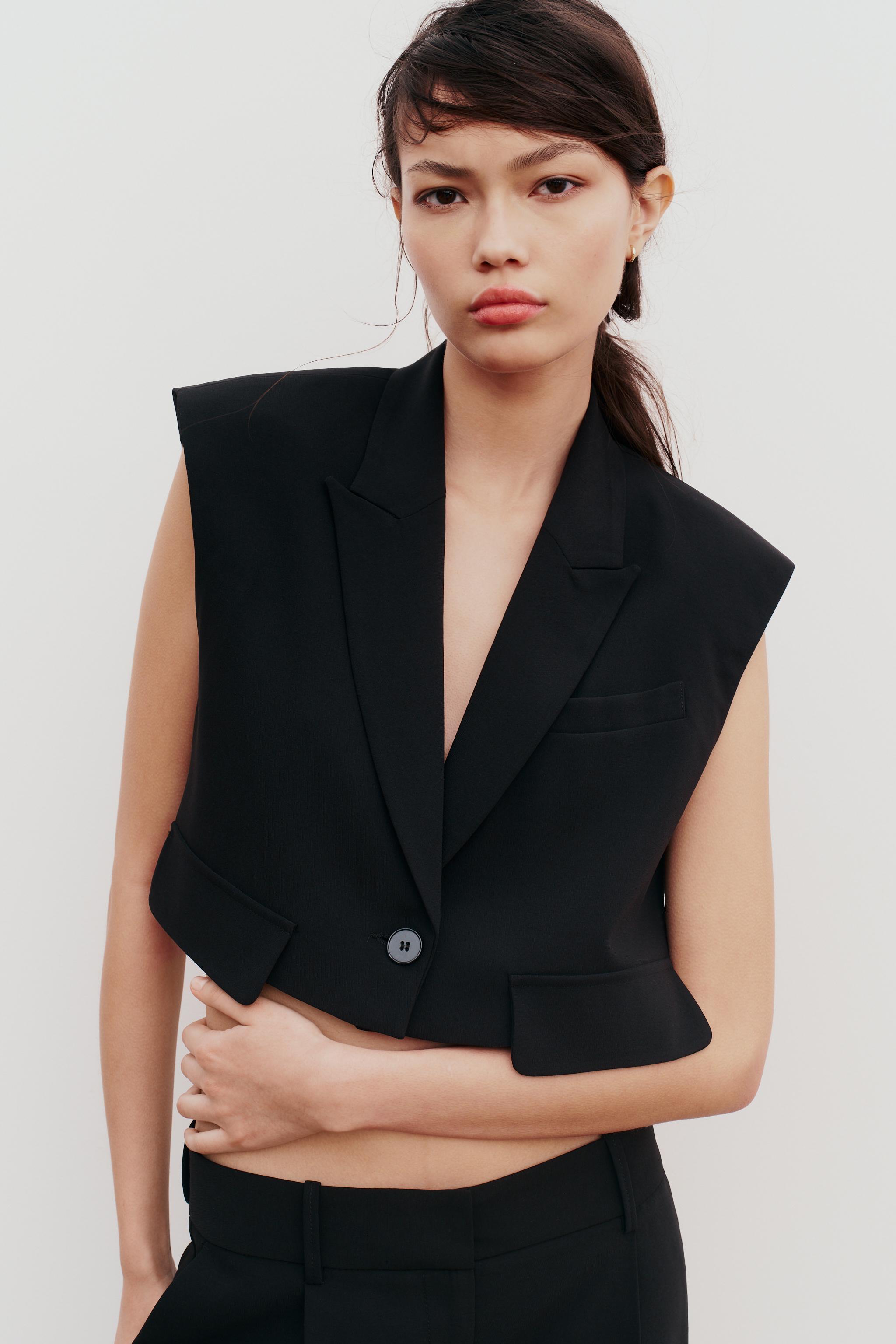 Zara sleeveless hot sale blazer