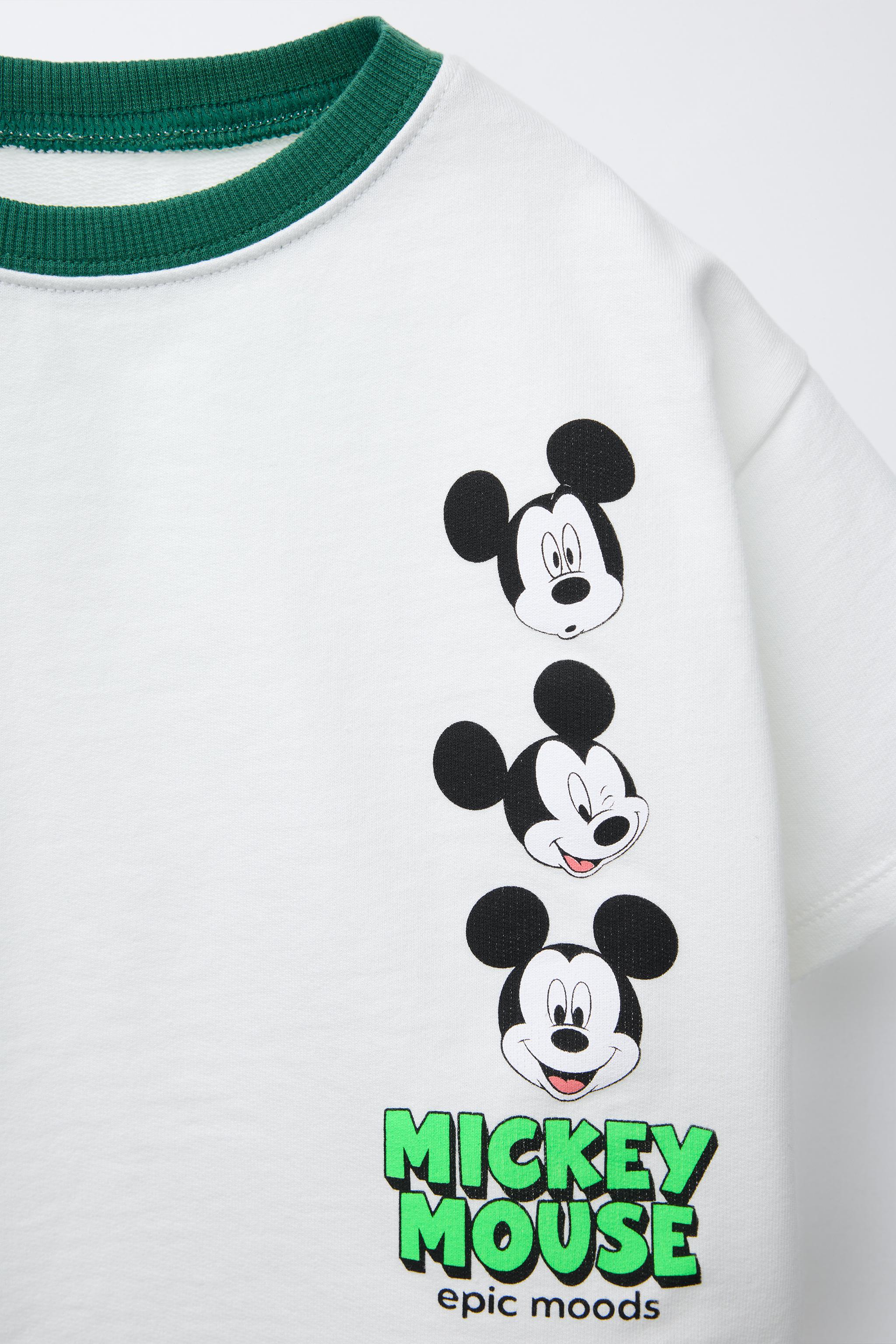 ミッキーマウス © ディズニー ジョギングTシャツ＆バミューダ