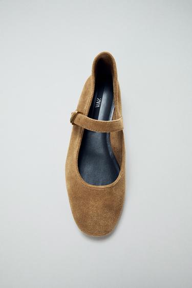 SPLIT SUEDE BALLERINAS - Dark tan by Zara