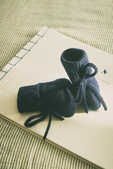 CHAUSSONS BÉBÉ CACHEMIRE - Bleu marine de Zara - Image 5