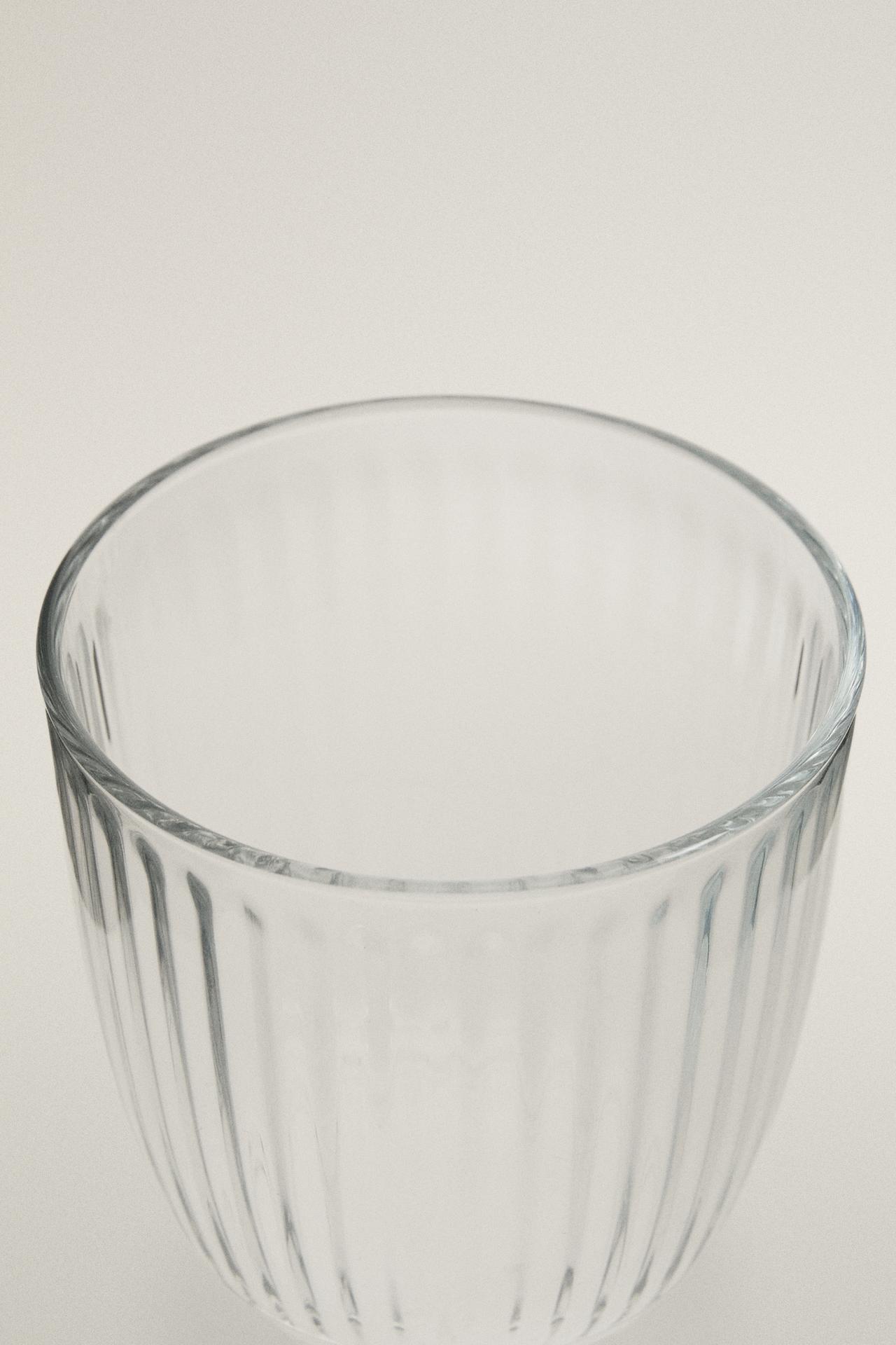 LINEAR-DESIGN GLASS TUMBLER — Transparent
