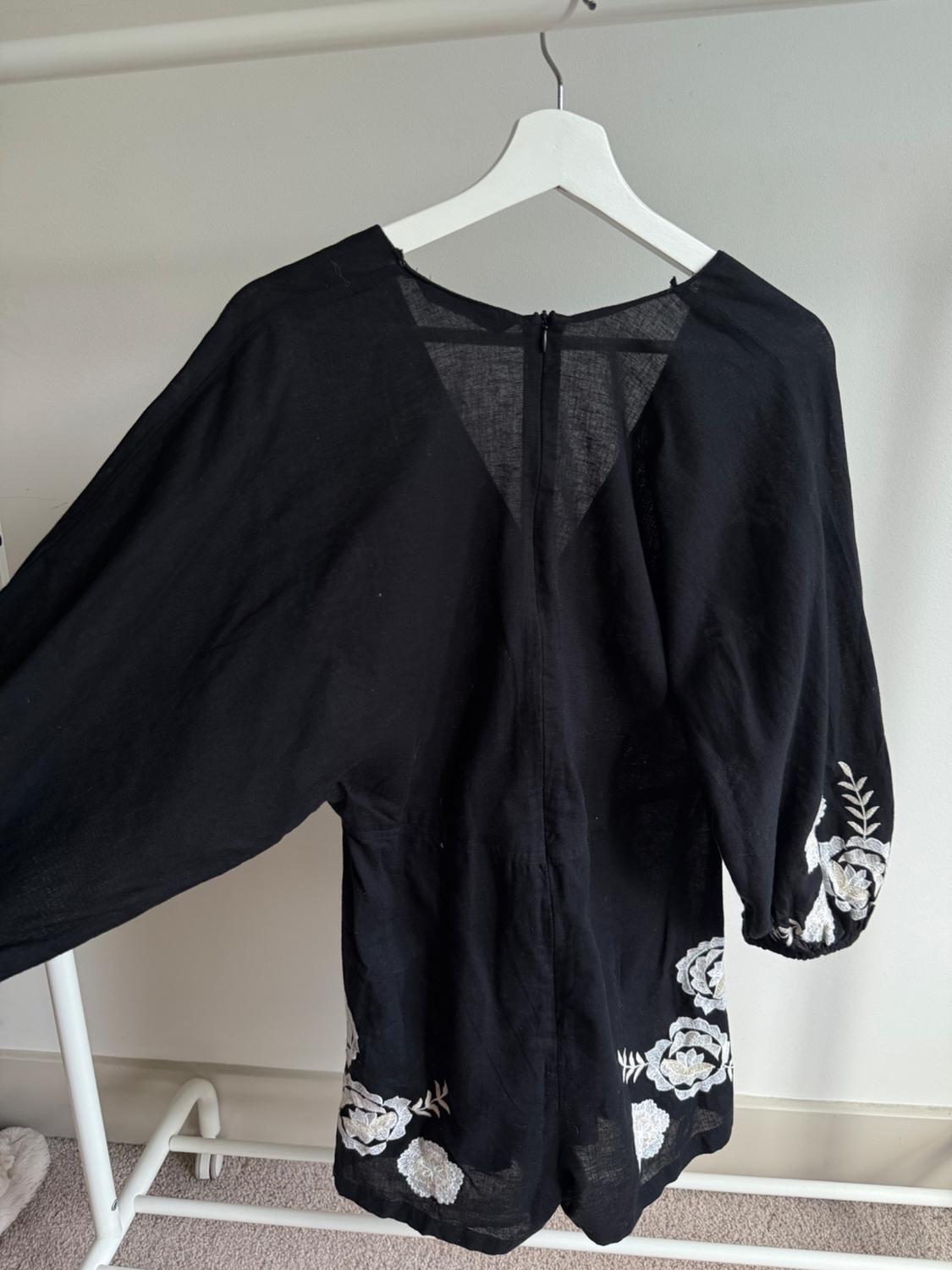 MONO CON LINO BORDADOS - Image 6
