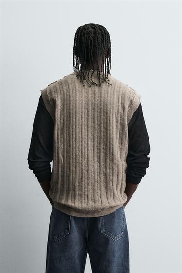 REVERSIBLE INSIDE-OUT KNIT VEST - Sand by Zara - Image 2