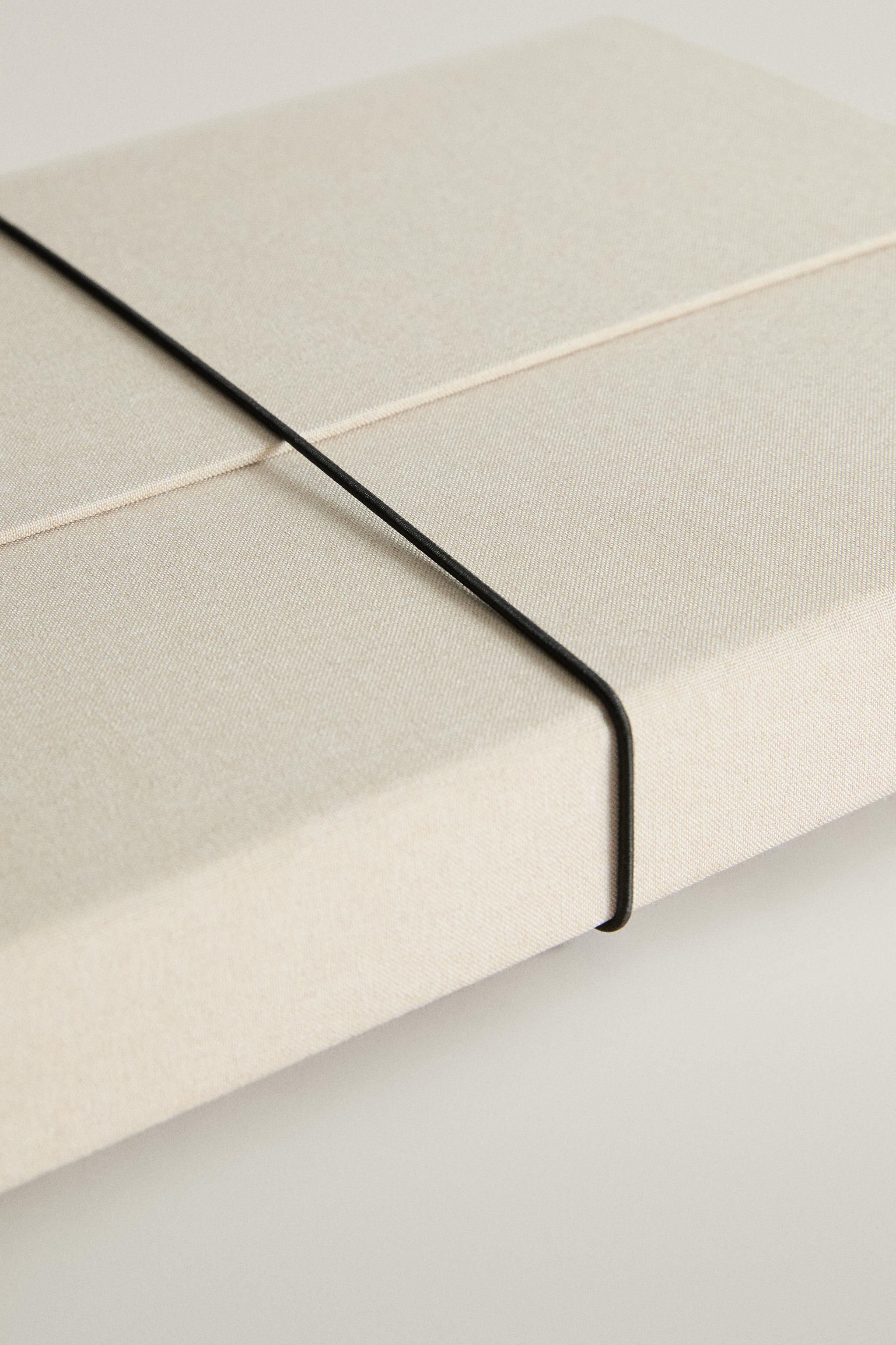 LINEN ARCHIVE FOLDER