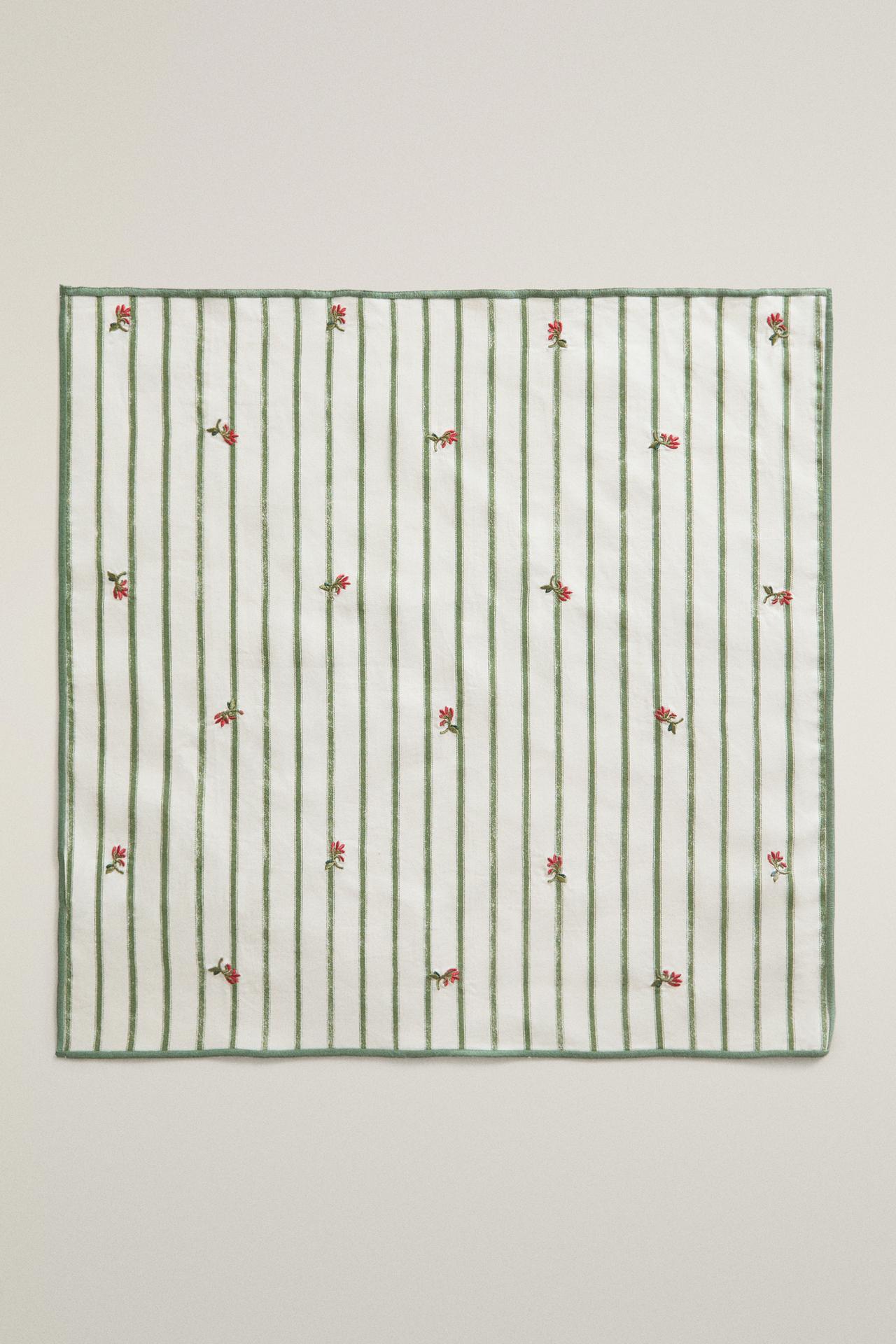 STRIPED EMBROIDERED FLORAL NAPKINS (SET OF 2) — Green