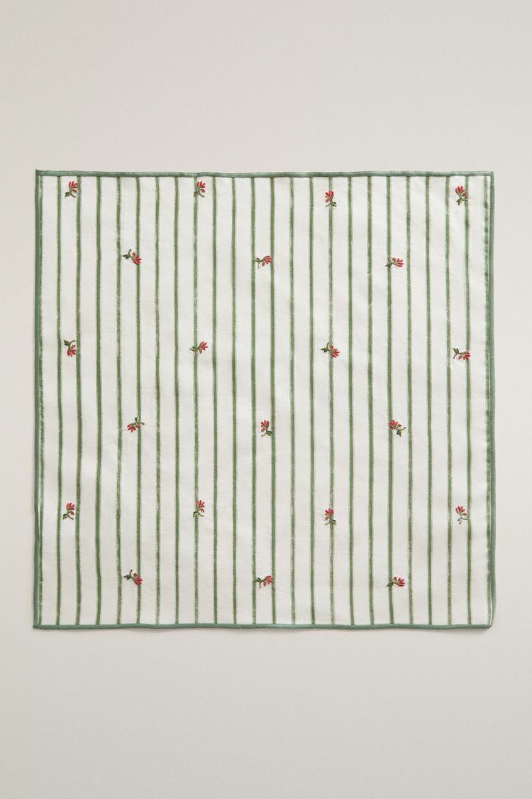 STRIPED EMBROIDERED FLORAL NAPKINS (SET OF 2) — Green