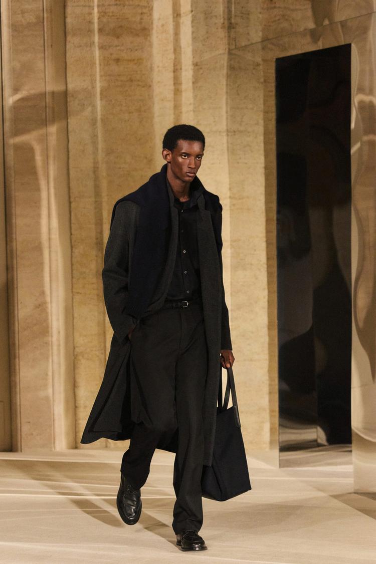 100% wool long coat - LIMITED EDITION — 205
