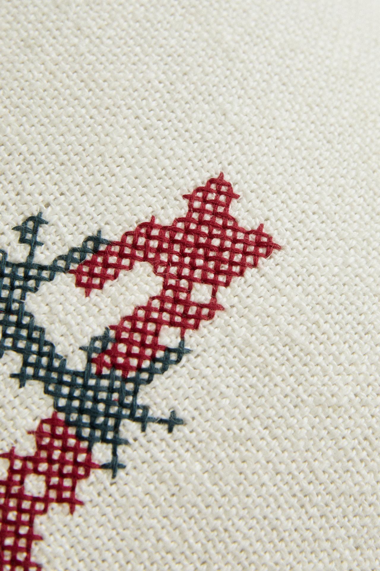 LETTER A EMBROIDERED LINEN CUSHION — Ecru