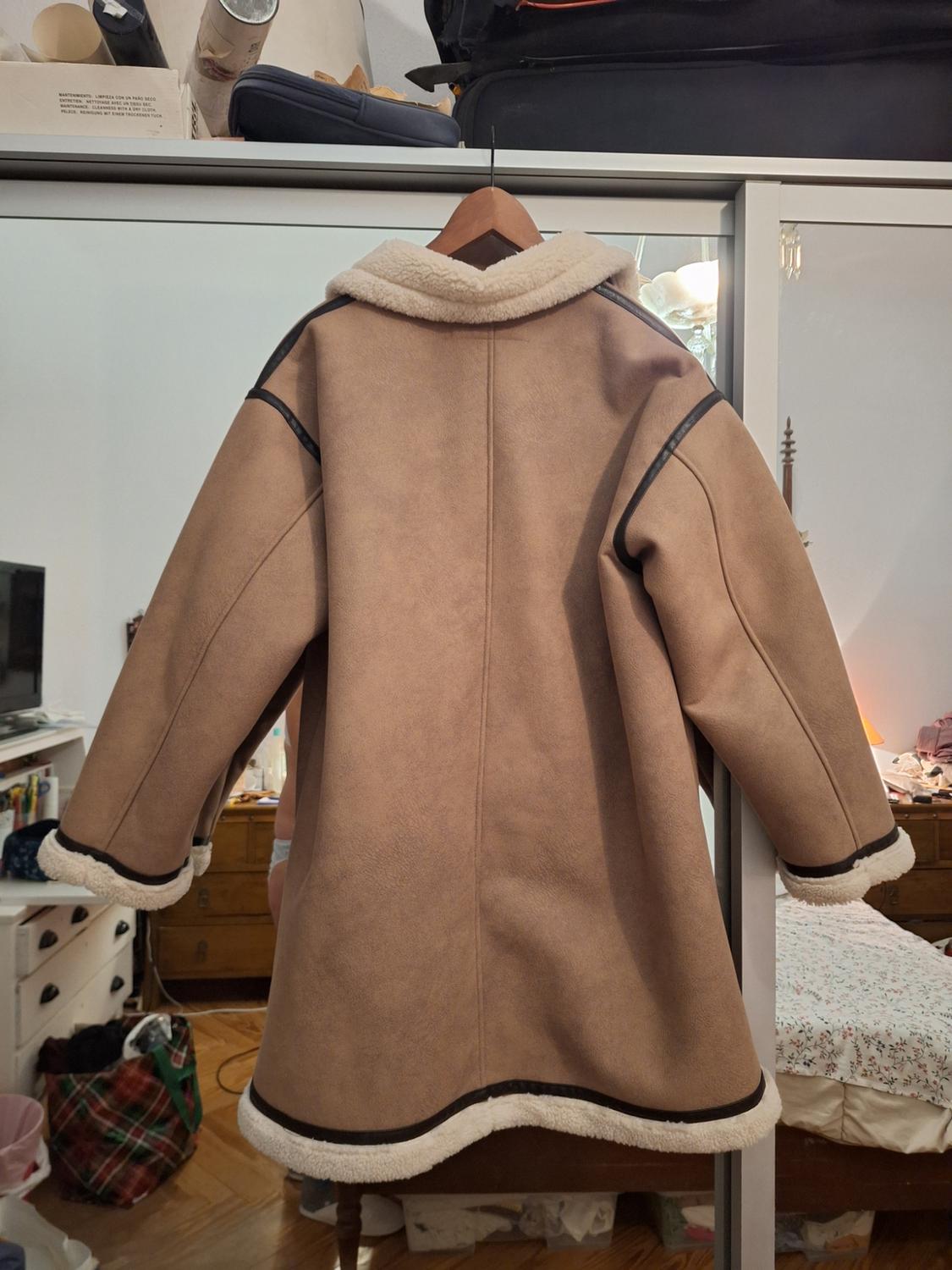 DOUBLE-FACED COAT WITH BUTTONS - Image 2