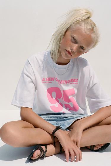 CAMISETA ESTAMPADO TEXTO - Blanco de Zara