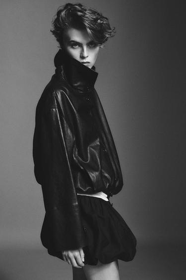 Veste bomber en cuir nappa à boutons - Noir de Zara