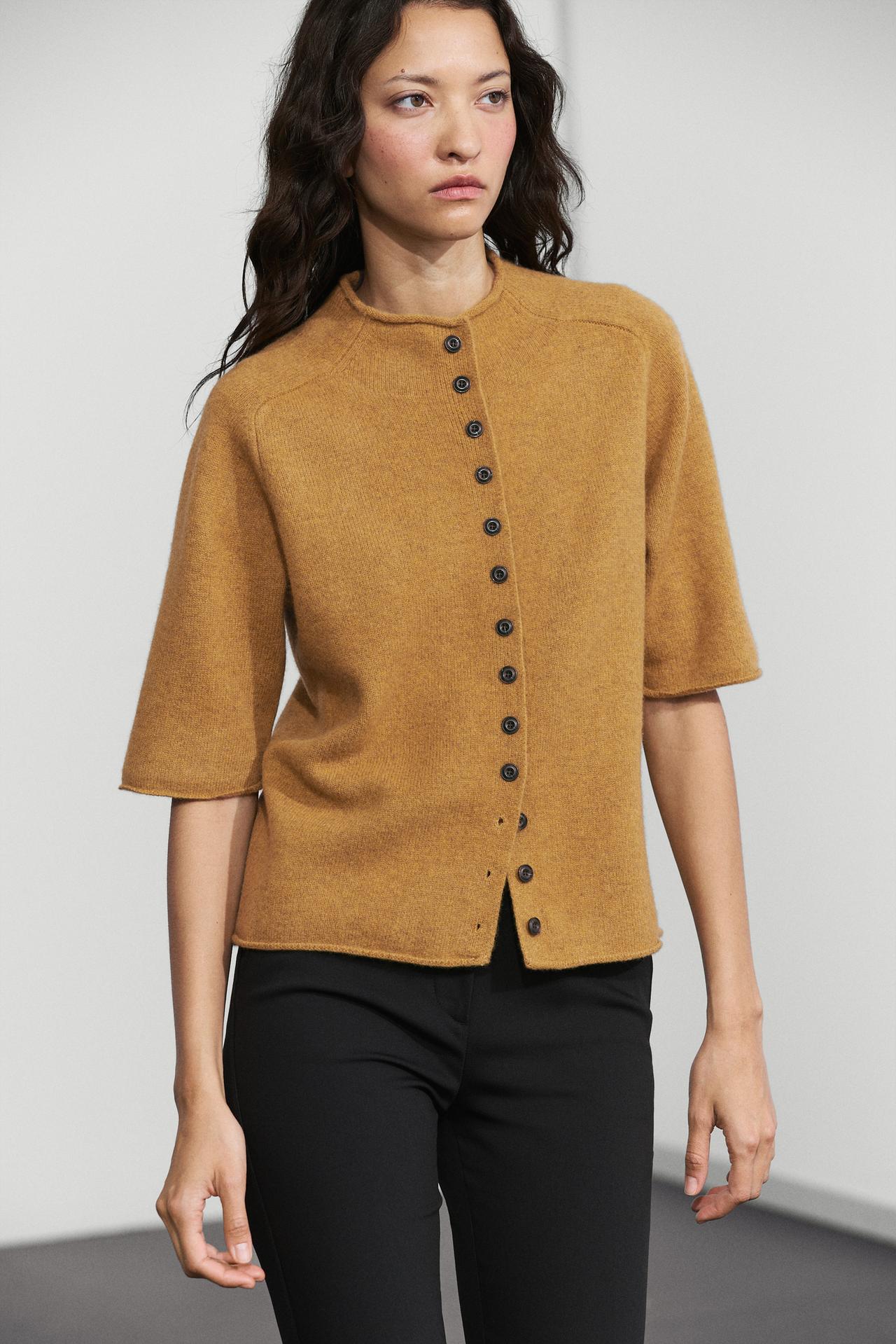 100% wool funnel neck knit cardigan — Oil