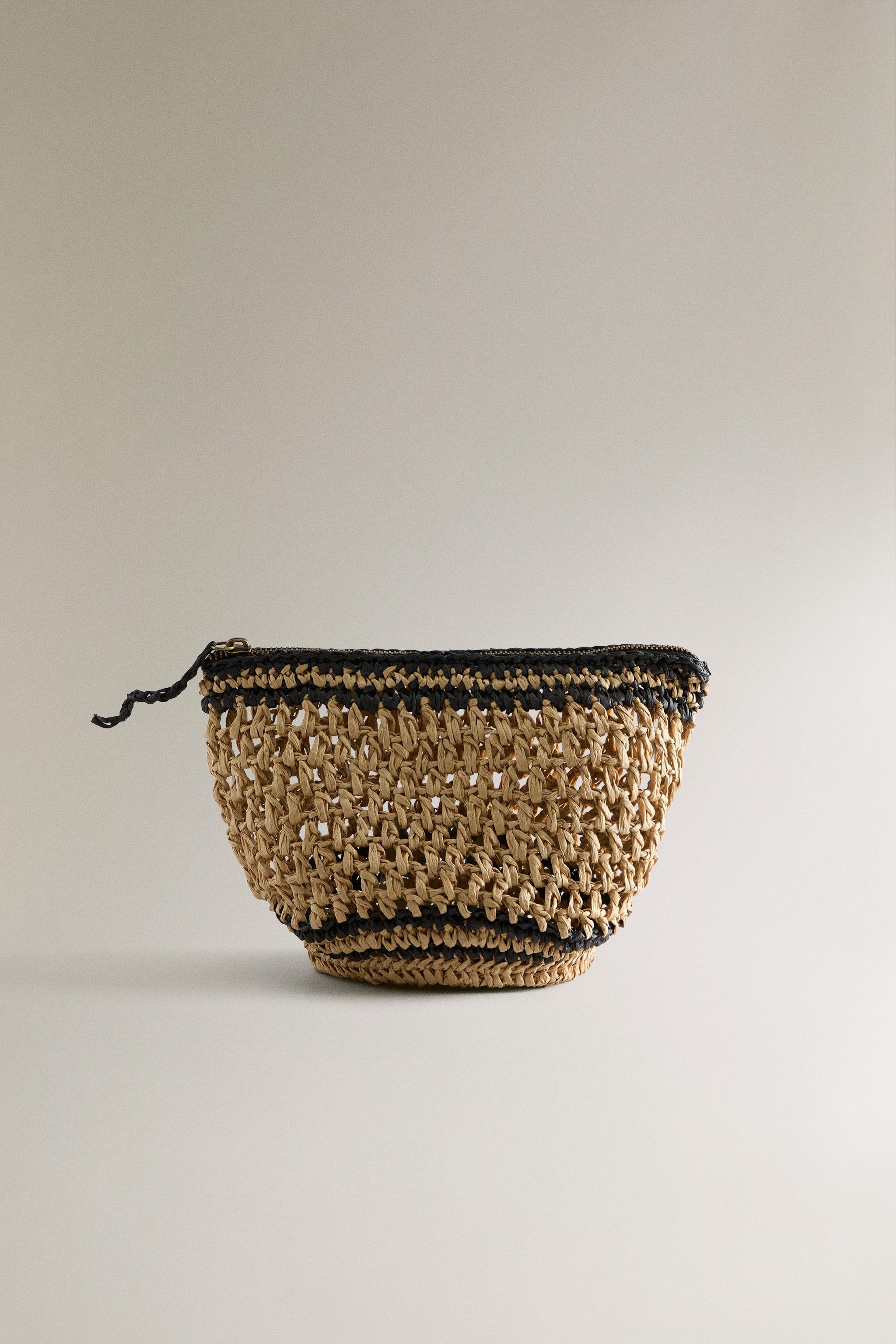 SMALL PAPER MAKEUP BAG