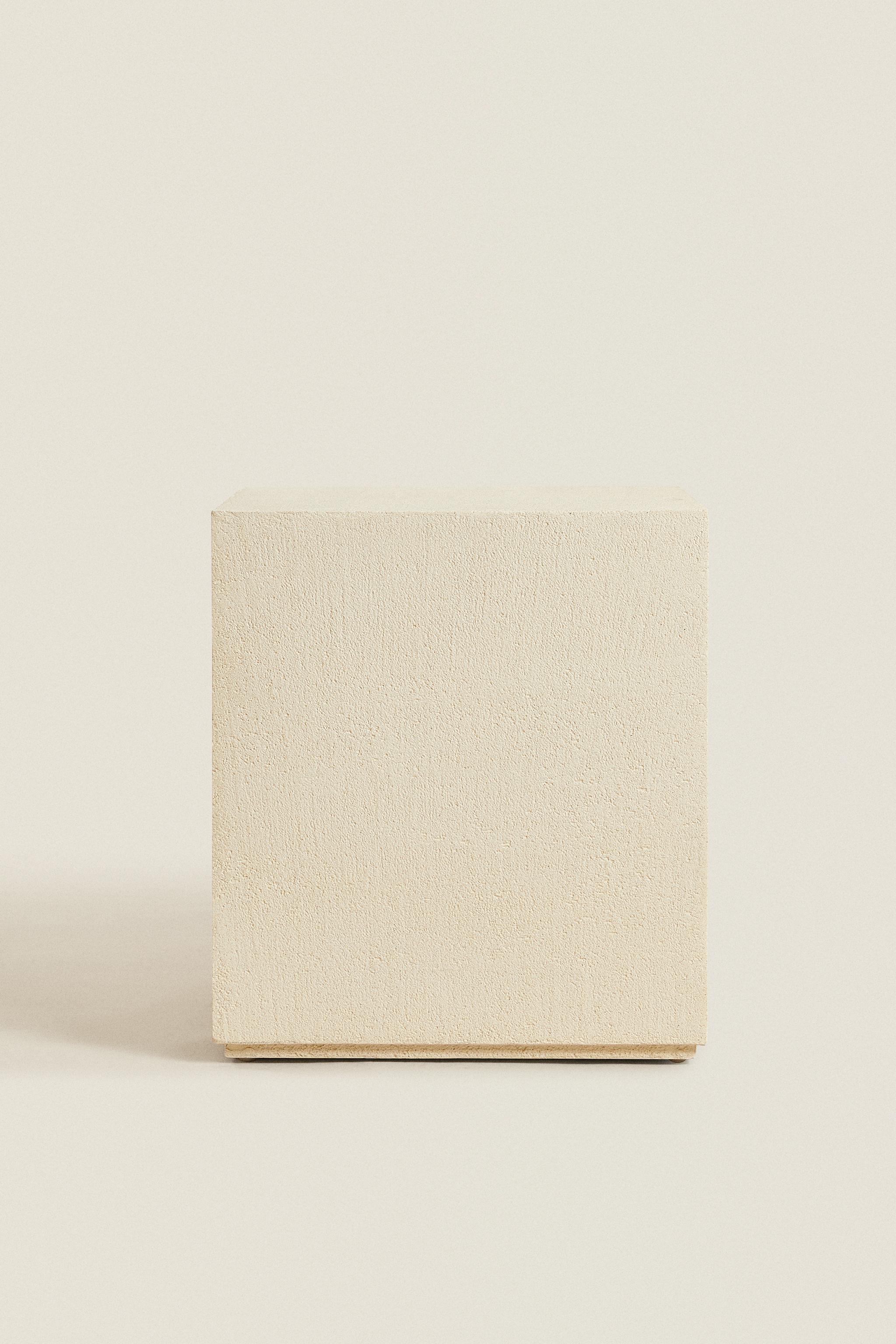TABLE WITH CEMENT FINISH - Oyster-white | ZARA Turkey