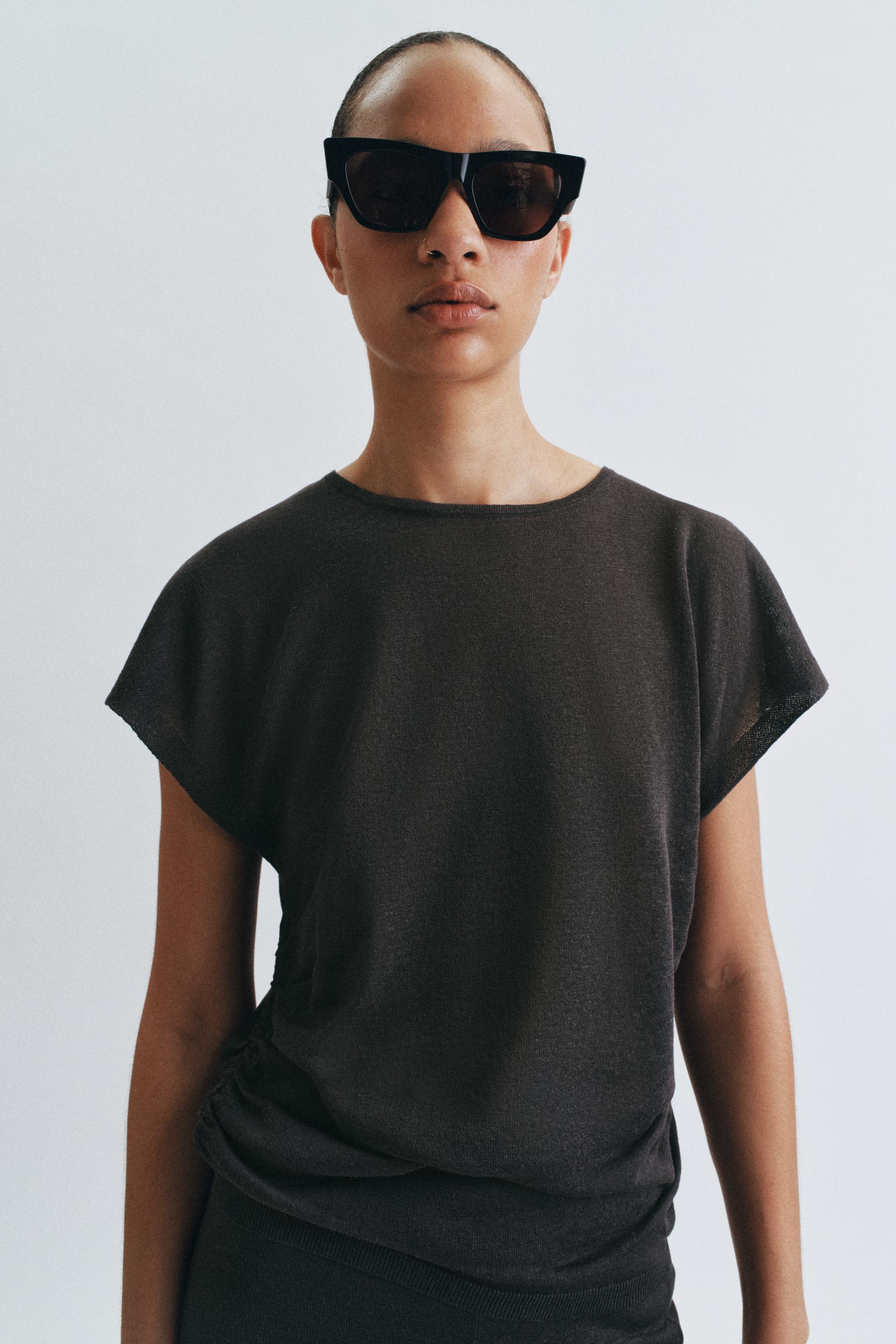 DRAPED KNIT TOP