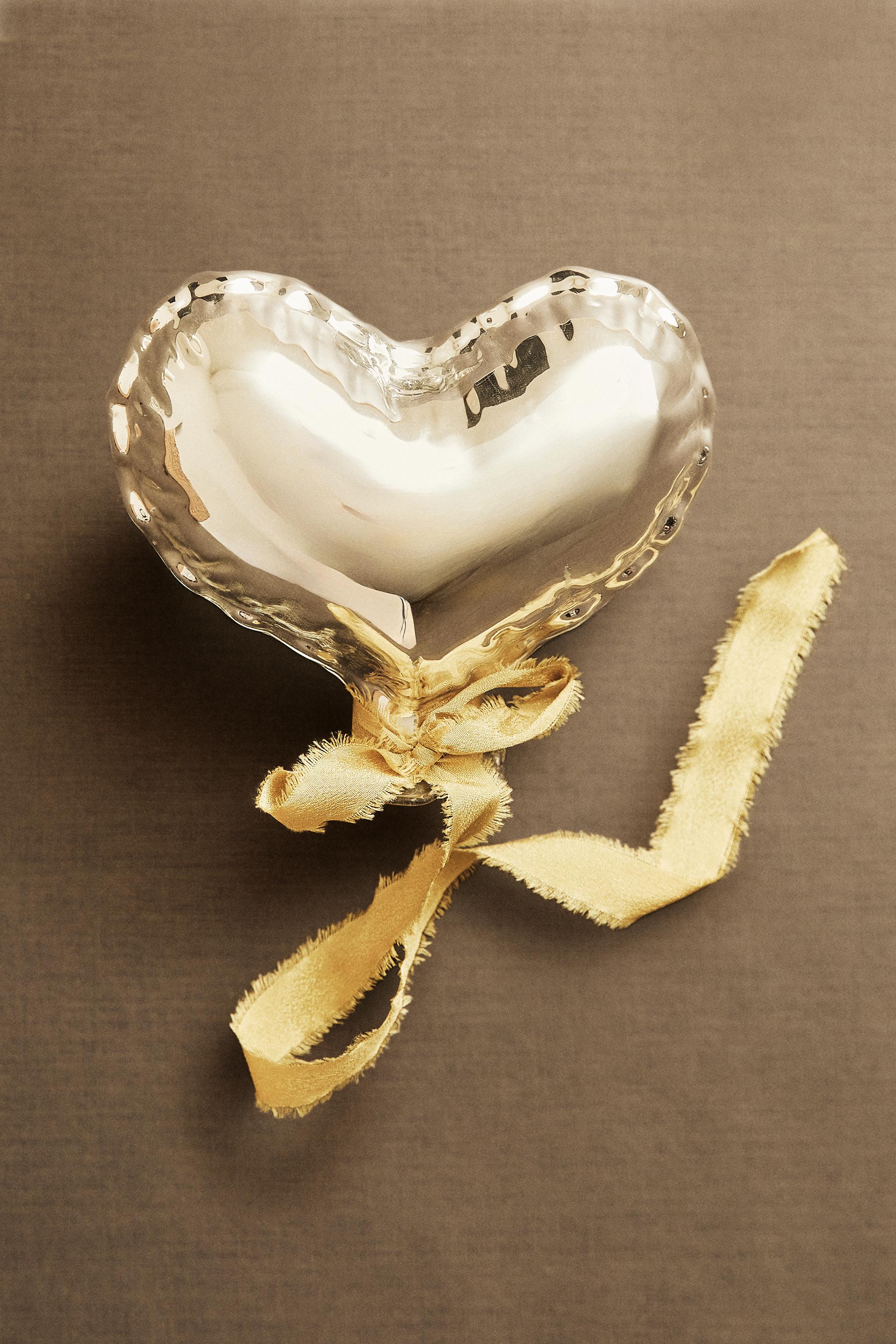 CHRISTMAS TREE BALLOON HEART ORNAMENT