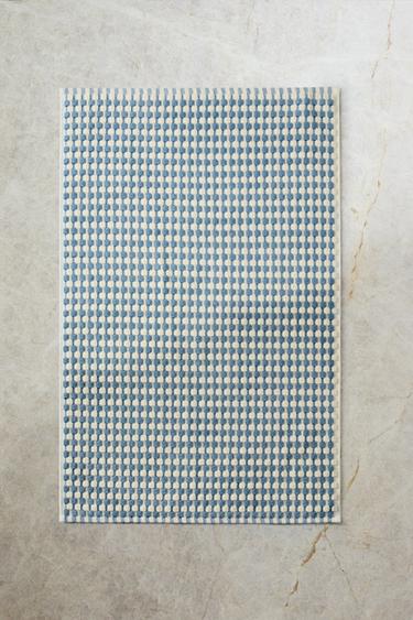 TEXTURED WAFFLE BATH MAT - Light blue by Zara - Image 5