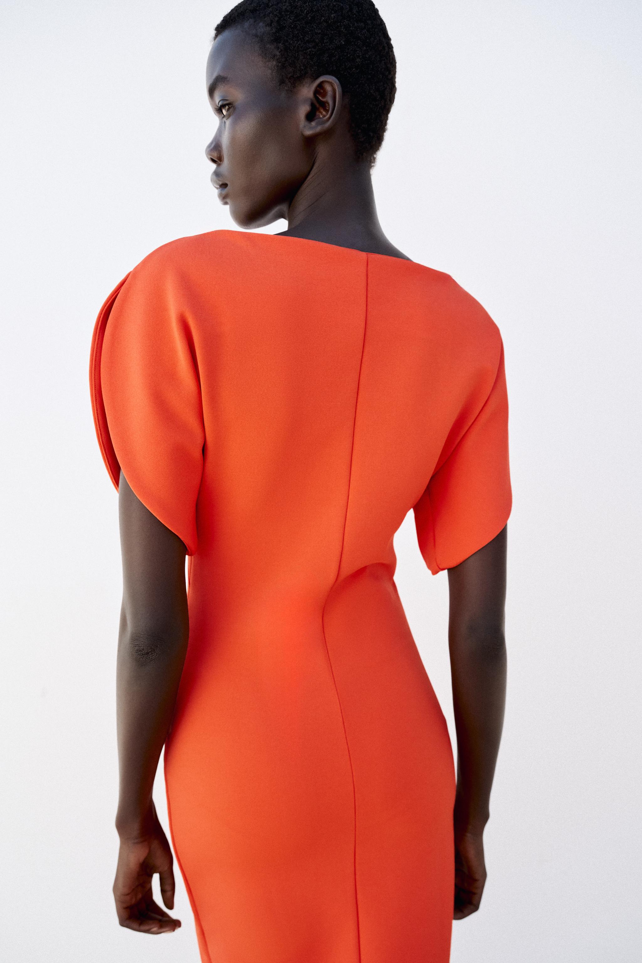 VOLUMINOUS MIDI DRESS