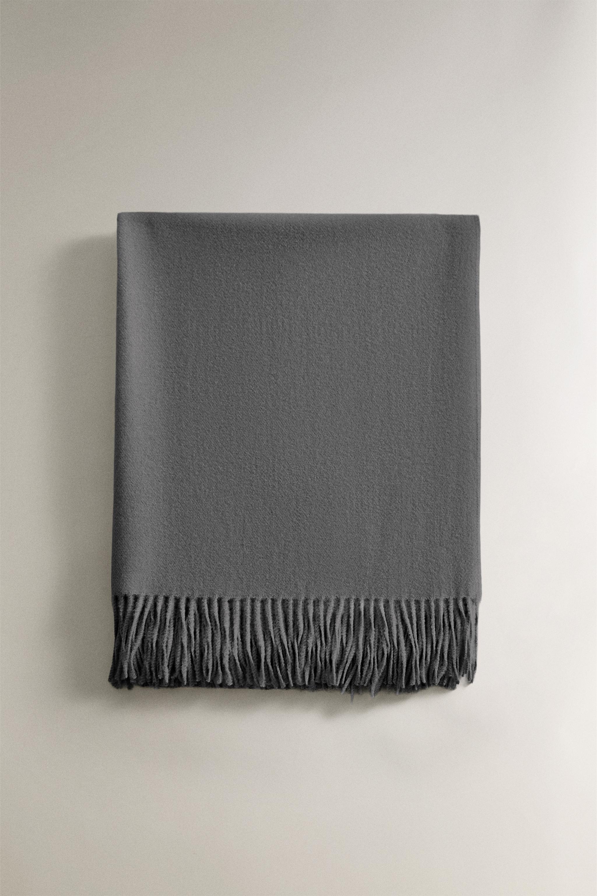 FRINGED SOFT BLANKET