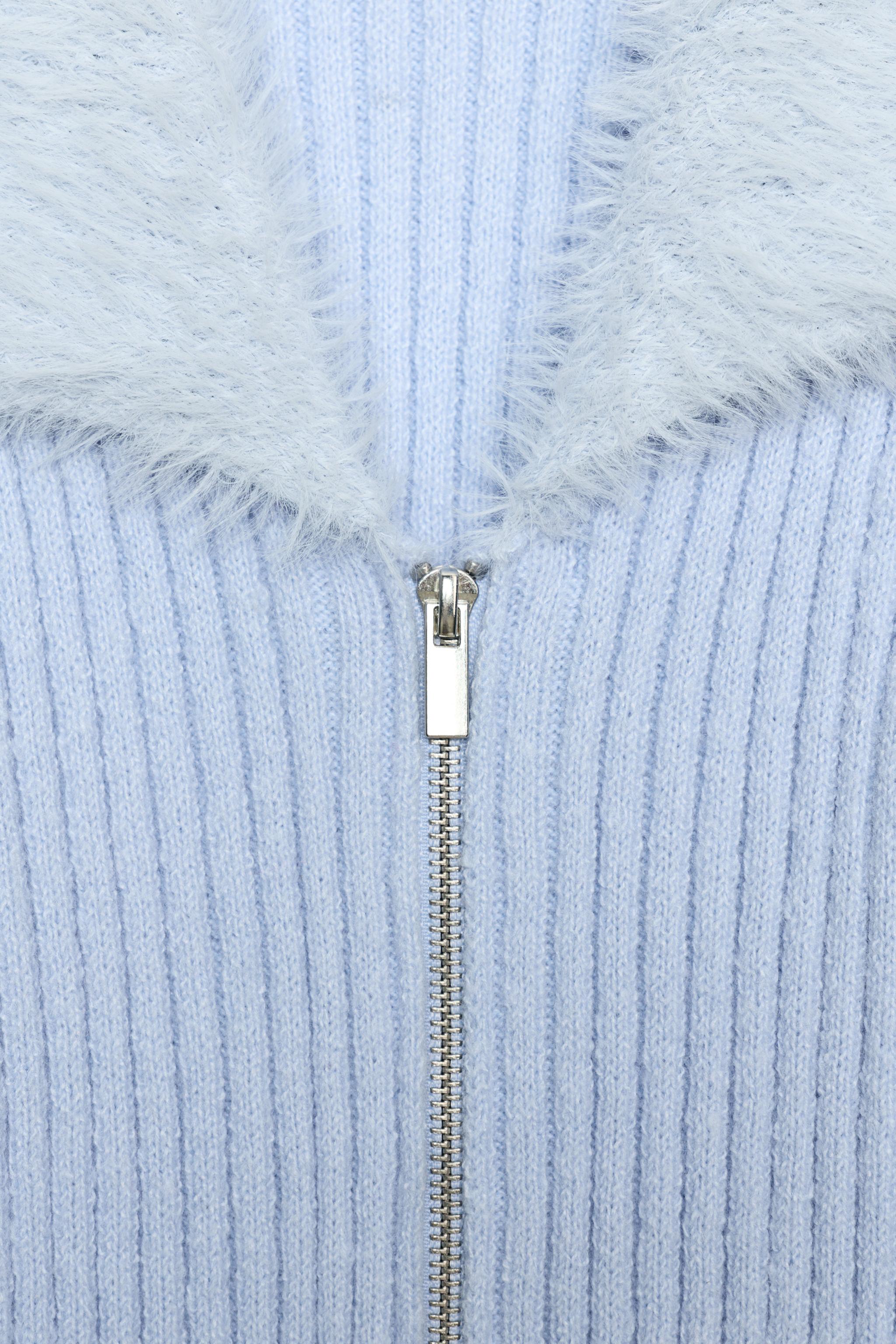 FAUX FUR EFFECT COLLAR TOP