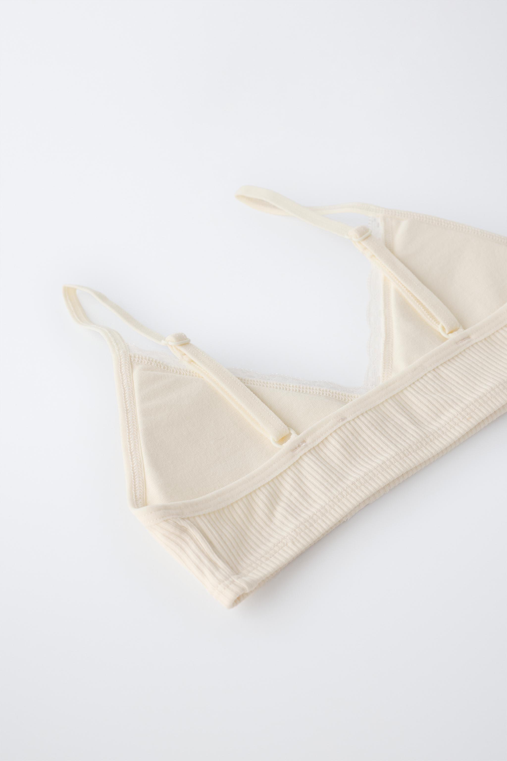 AGES 9-14/ THREE-PACK OF REMOVABLE PADDING LACE BRALETTES