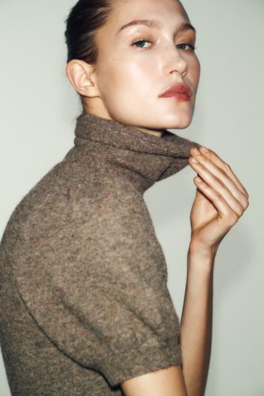 ROBE COURTE EN MAILLE - Marron / Taupe de Zara - Image 2