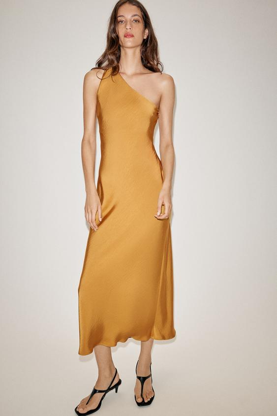VESTIDO SATINADO ASIMÉTRICO - Mostaza de Zara - Imagen 0