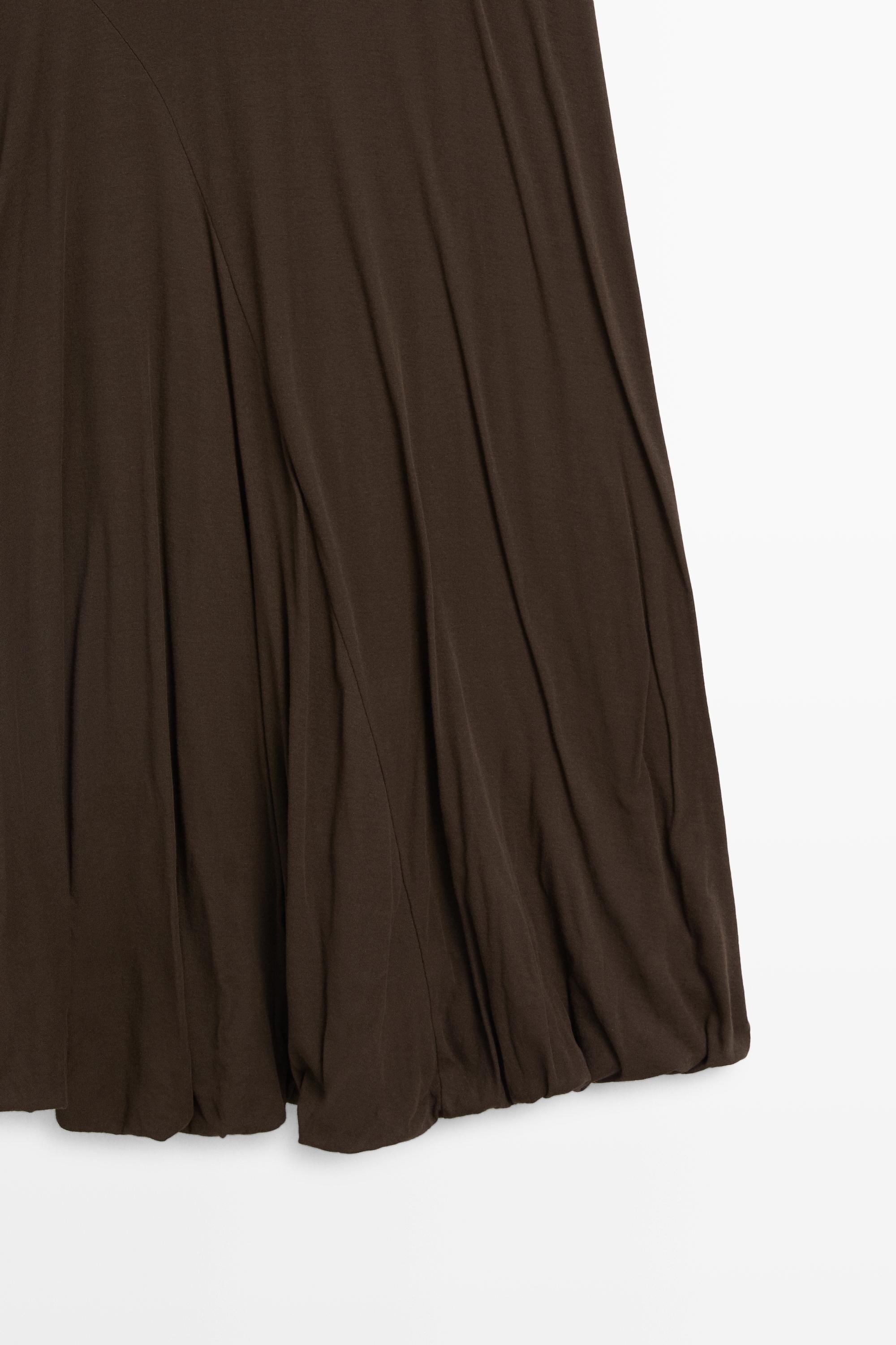 Robe midi à détails bouffants