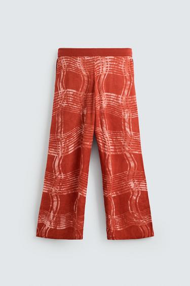 PANTALON EN MAILLE IMPRIMÉ GRAPHIQUE © OTIS KWAME KYE QUAICOE - Rouge de Zara - Image 6