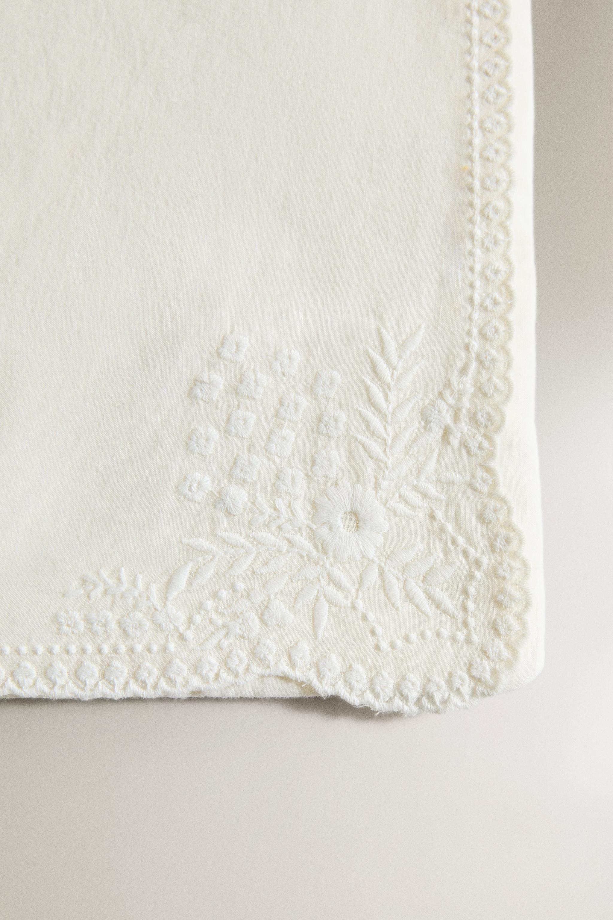 EMBROIDERED COTTON PAJAMA BAG