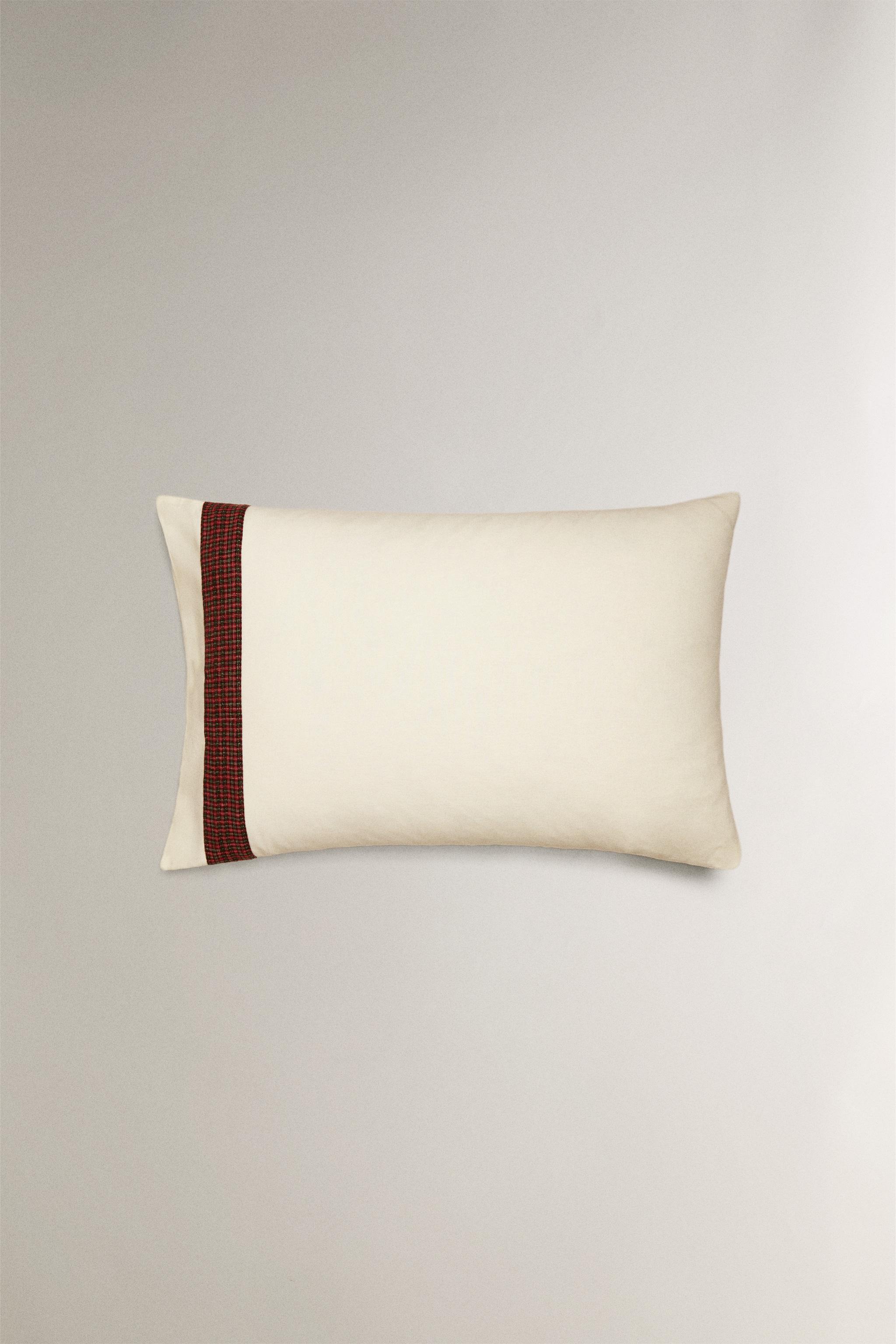 CHRISTMAS LINEN PILLOWCASE WITH BORDER
