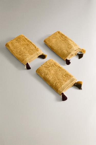 PACK OF HAND TOWELS WITH TASSELS (PACK OF 3) - Mustard by Zara - Image 1