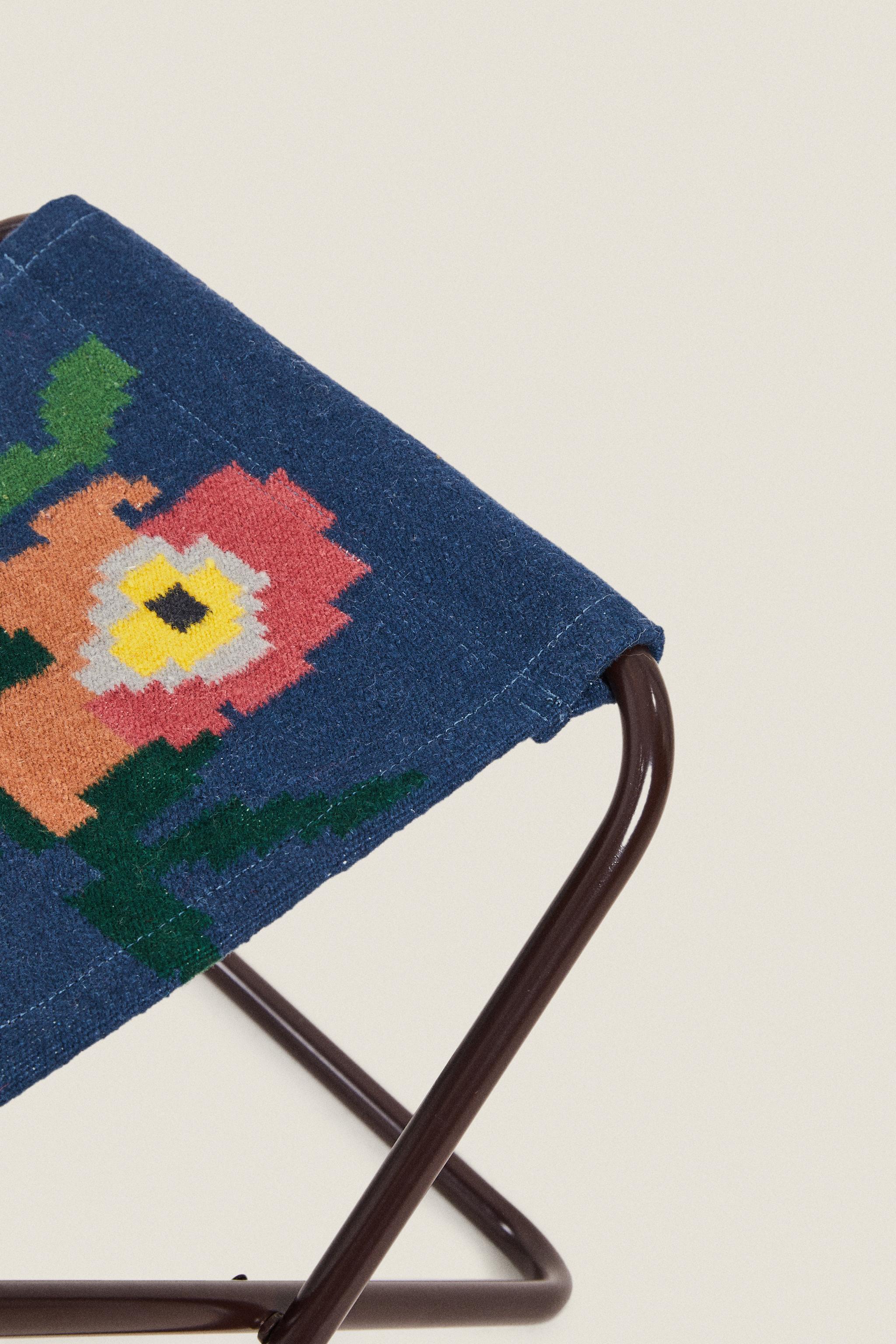 MULTICOLORED WOOL FOLDING STOOL - Chocolate | ZARA United States