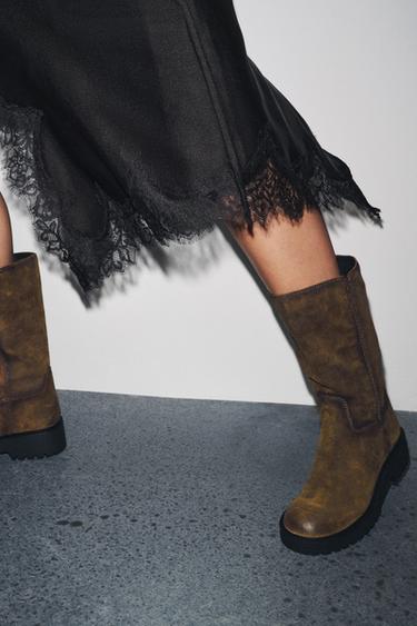 Zara DISTRESSED EFFECT SPLIT LEATHER ANKLE BOOTS - Brown