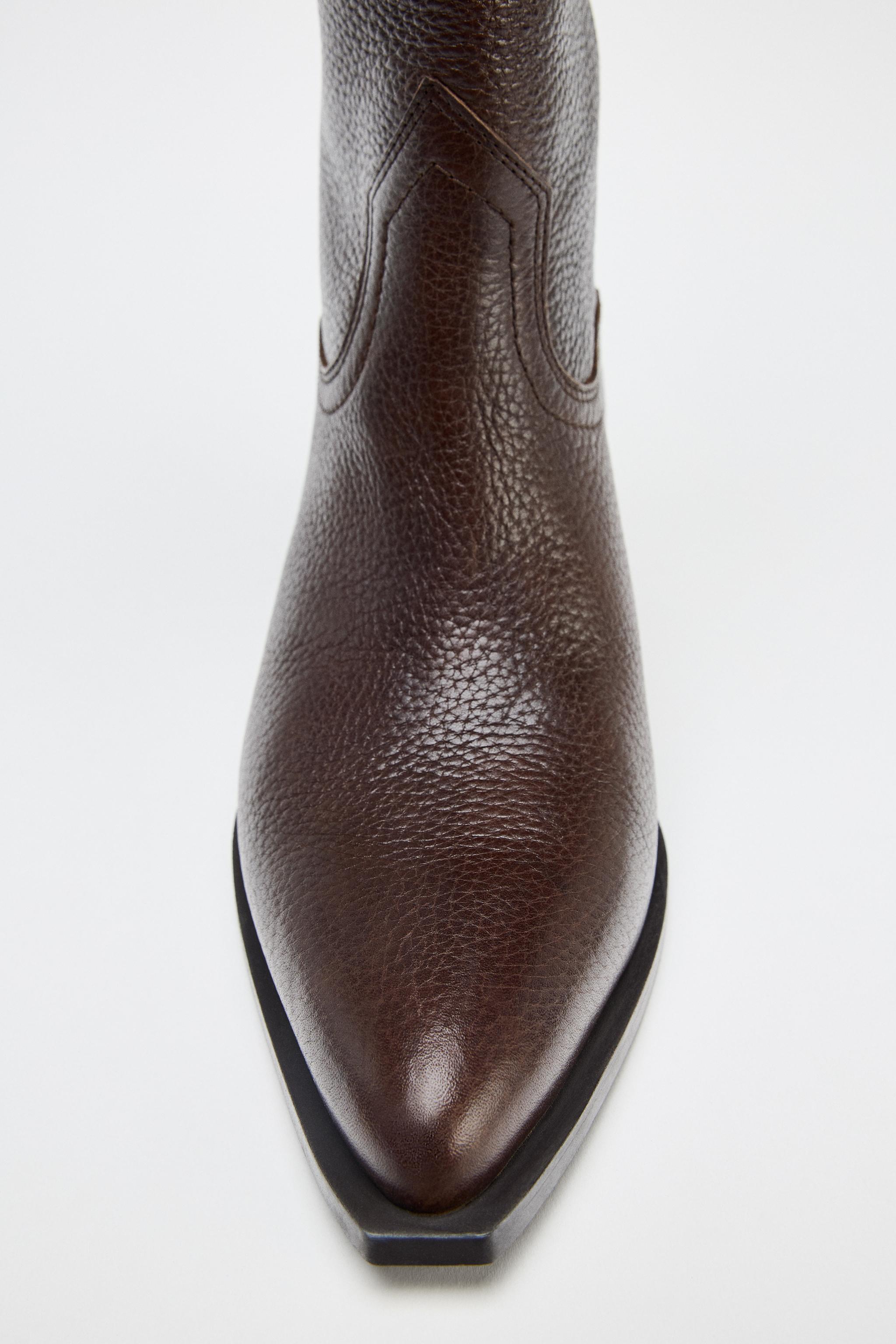 BOTTES HAUTES EN CUIR