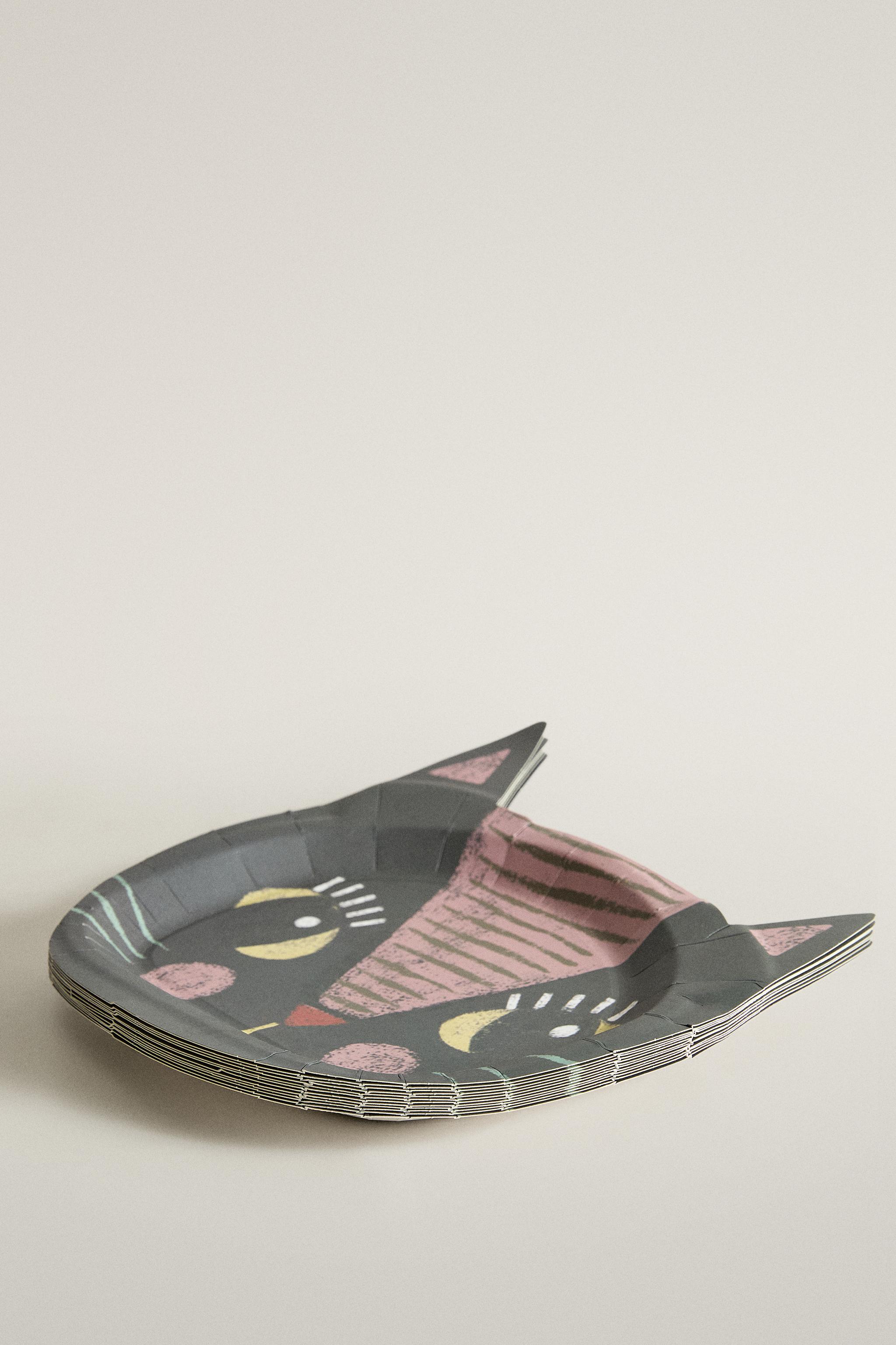 PACK OF HALLOWEEN BLACK CAT KIDS PAPER PLATES (PACK OF 12)