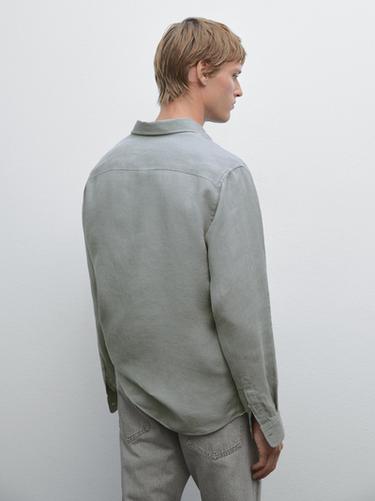Camisa regular fit detalle bolsillo - tundra de Zara