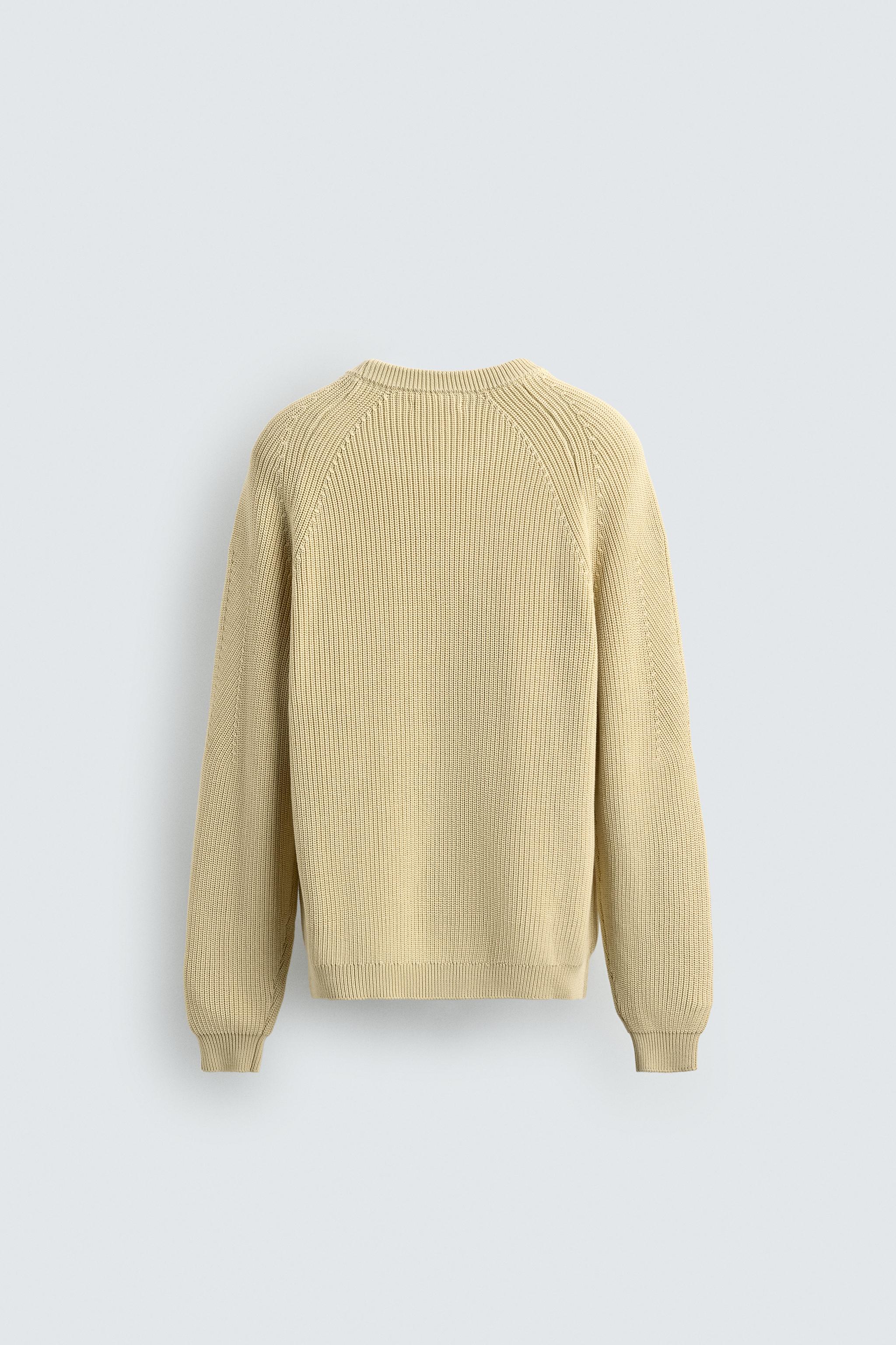 PULL STRUCTURÉ CANNELÉ