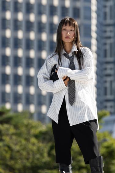 CAMISA POPELÍN OVERSIZE PESPUNTES - Blanco / Negro de Zara