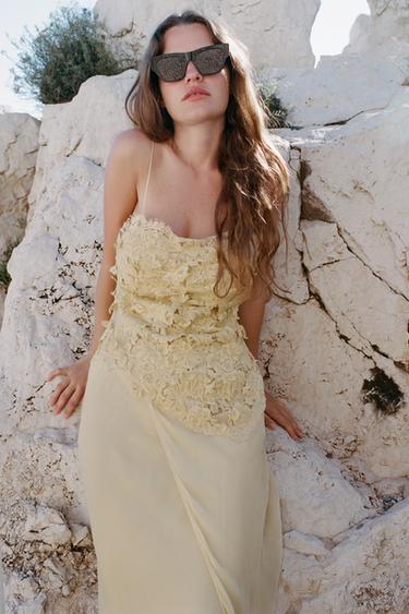 EMBOSSED LACE GEORGETTE DRESS - Yellow by Zara