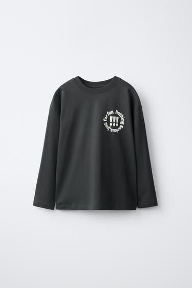 CAMISETA ESTAMPADO TEXTO - Gris antracita de Zara