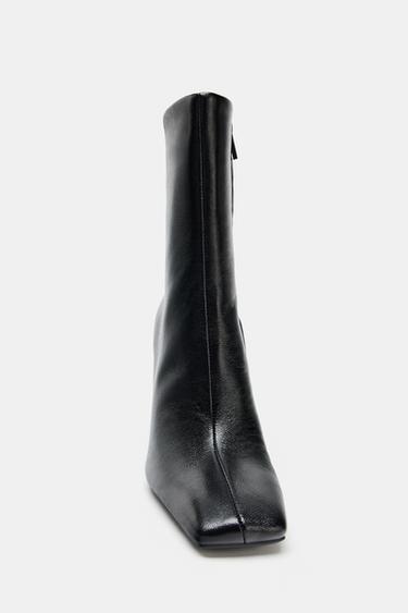 BOTTINES À TALONS EN CUIR À BOUT CARRÉ - Noir de Zara - Image 5
