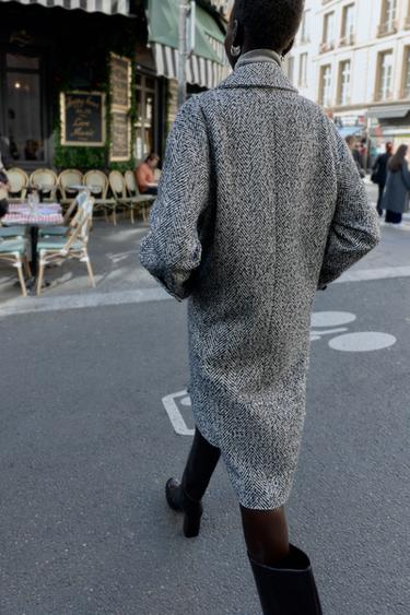MANTEAU À CHEVRONS - Blanc / Noir de Zara - Image 2