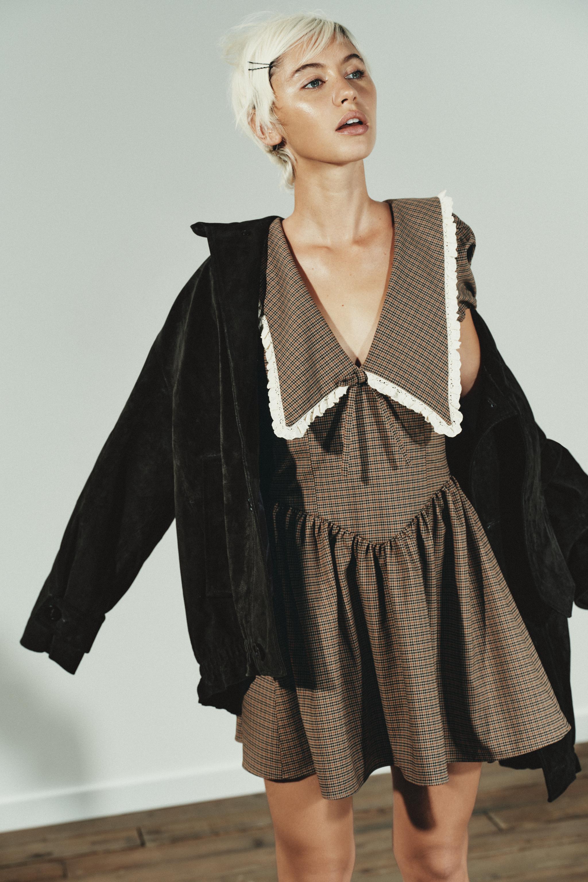 PLAID PETER PAN COLLAR DRESS