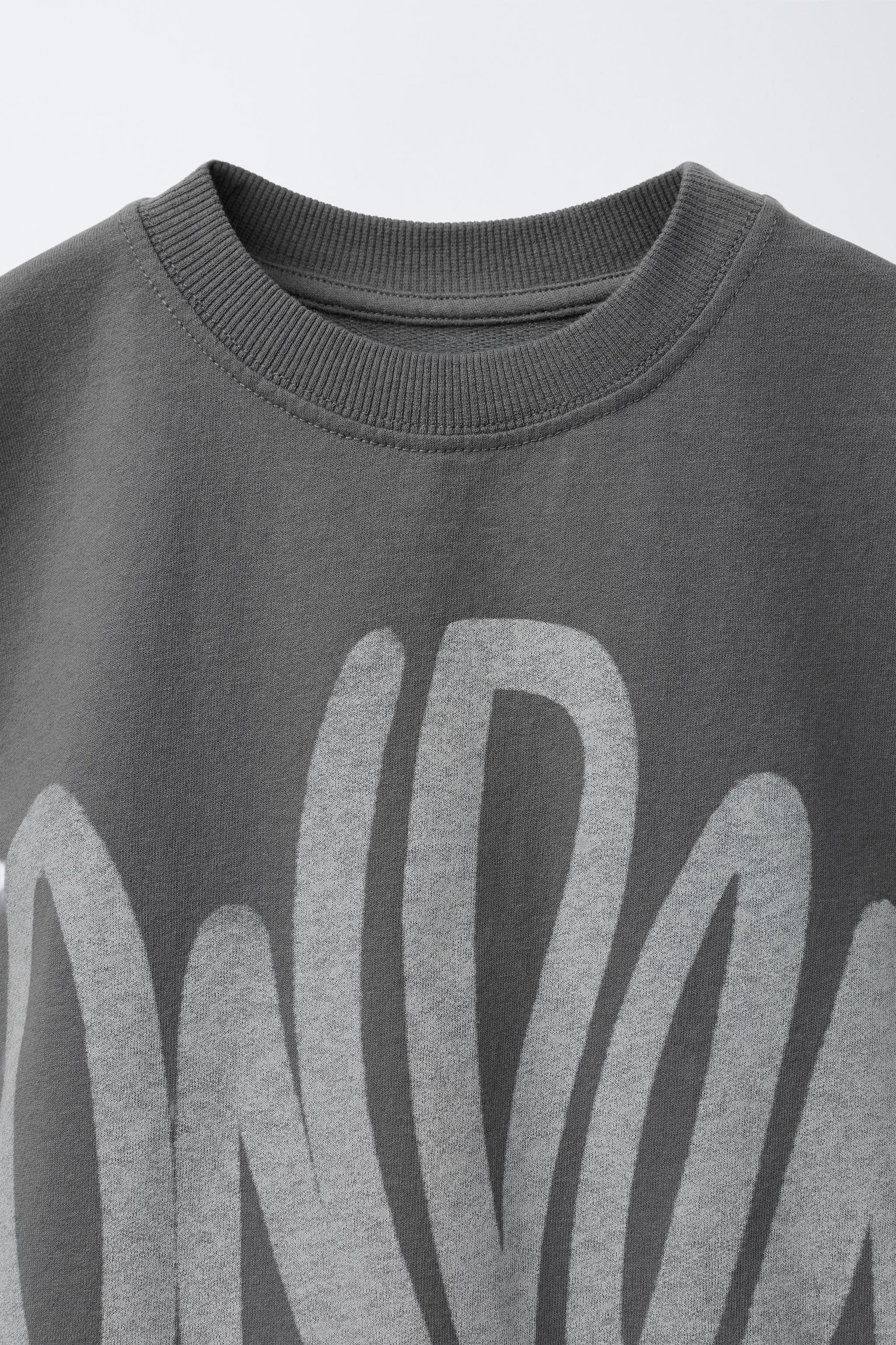T-SHIRT À IMPRIMÉ GRAFFITI